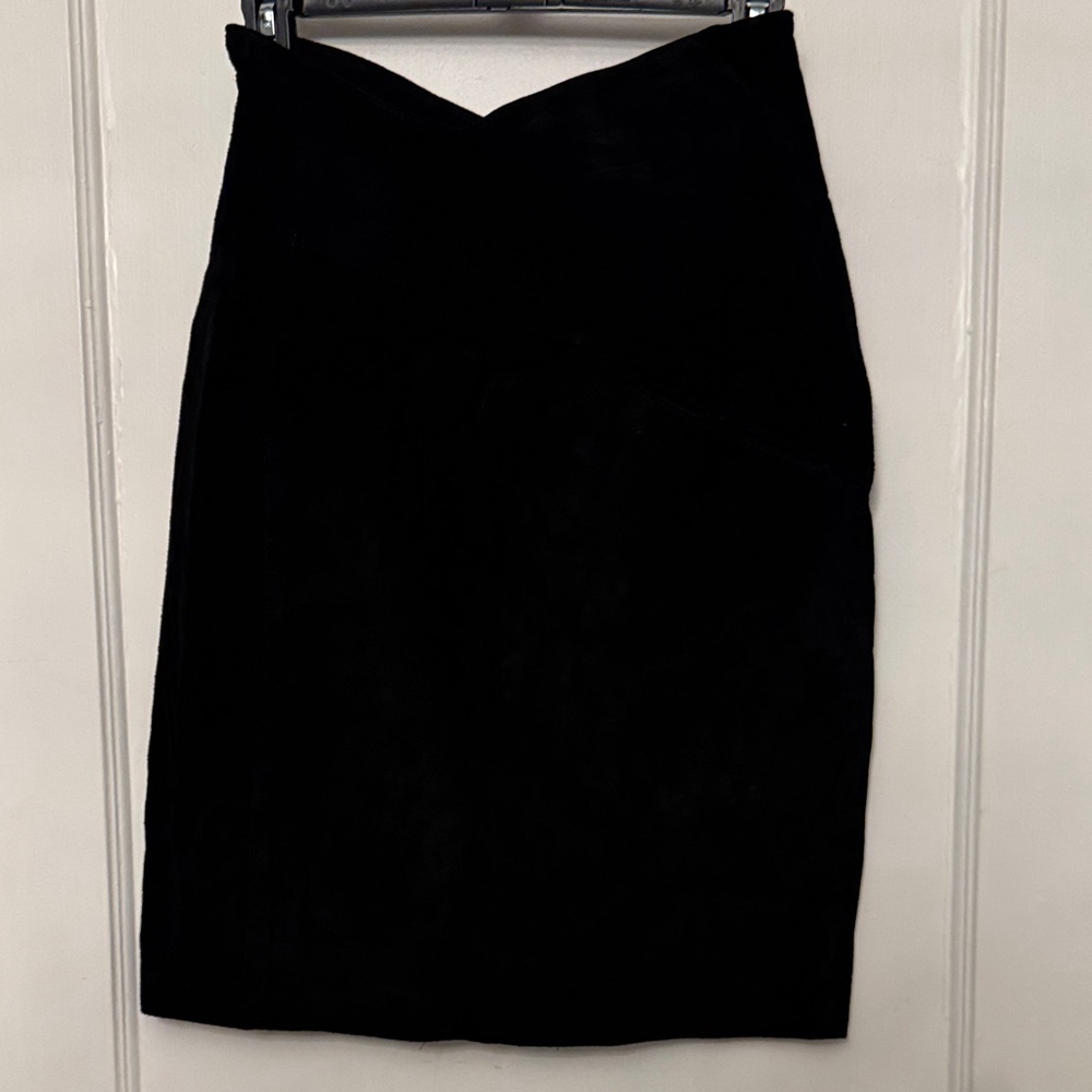 Elegant Black Women's Skirt